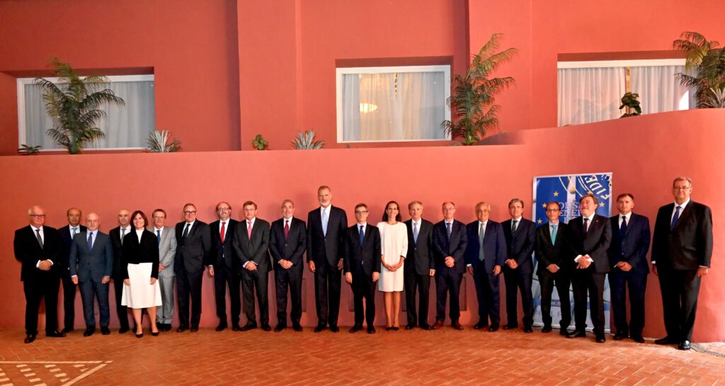 El Rey Felipe VI con los miembros del Consejo General del Notariado