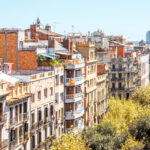 De pagar una hipoteca asfixiante en los 90 a reunir siete sueldos anuales para la entrada hoy: así ha cambiado la compra de vivienda en España