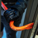 Condena de tres años y seis meses de cárcel y expulsión del territorio a dos acusados de robo continuado