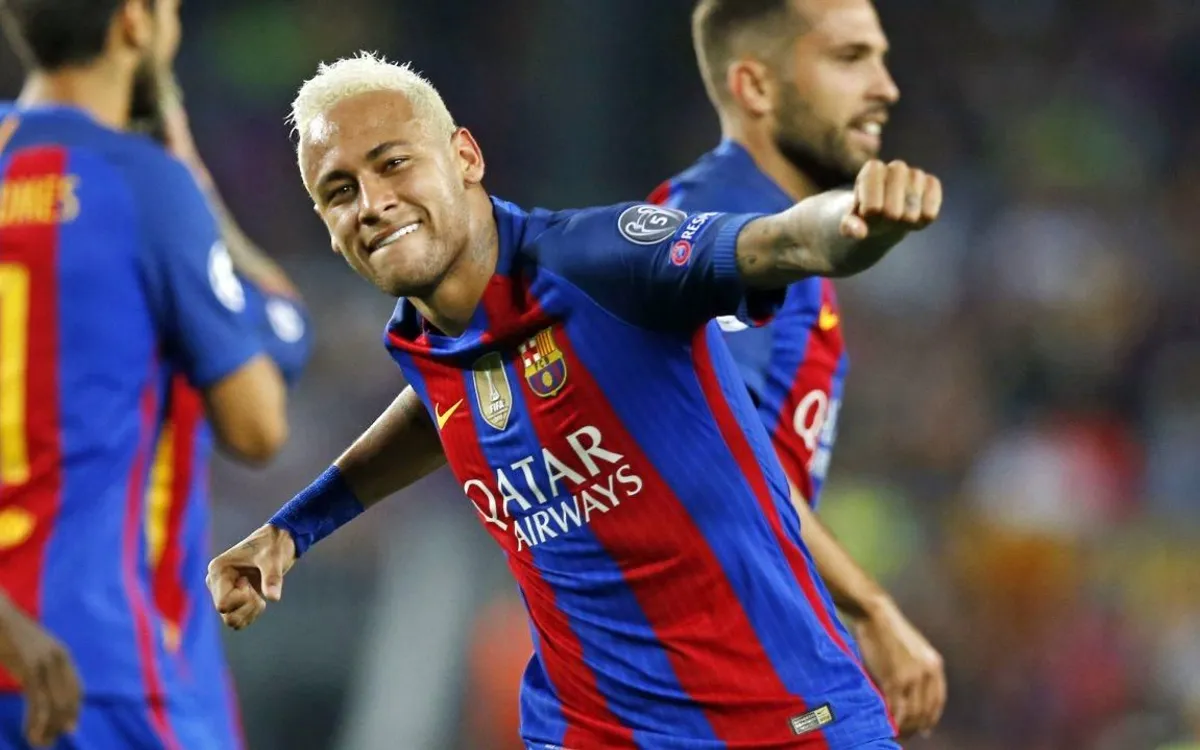 Neymar celebrando un gol con el FC Barcelona en un partido de fútbol