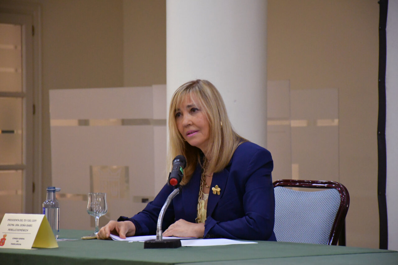 La presidenta del TS y CGPJ durante su intervención en Ávila