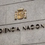 El juez de la Audiencia Nacional abre juicio oral al BBVA, a su expresidente Francisco González y a otras catorce personas por los encargos al comisario Villarejo